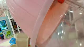 Happy Sekali Keira ,Bermain Di Playground