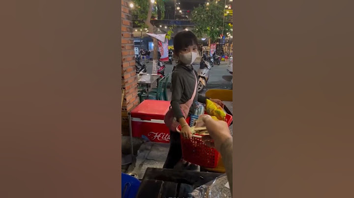 This Little Girl is Too Smart for Him! The Funniest Transaction Ever! #funnyshorts  #laughoutloud