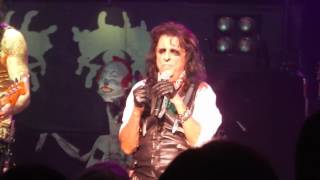 Video thumbnail of "Alice Cooper Only Women Bleed(Live 4/26/17)"
