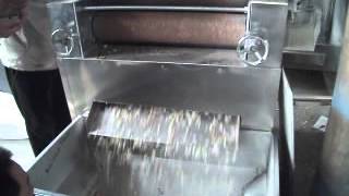 Peanut  Splitting  Machine  Machine for Factory Price High Quality