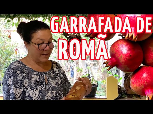 Tangerina - chimia/geleia de banana Ingredientes 5 bananas (maduras) 3  xícaras de açúcar 1/2 xícara de água 5 cravos 1 pau de canela pequeno modo  de preparo Comece esmagando as bananas. Faça