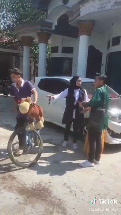 Story Wa TikTok Lagu Peterpan Dilema Besar,Akan Cover Dwi Septiani Anisa Anaknya Mang Kemi 2022,
