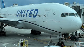 4K | Full Flight (IAH-DEN) | United Airlines Boeing 777-200 (N214UA) Economy