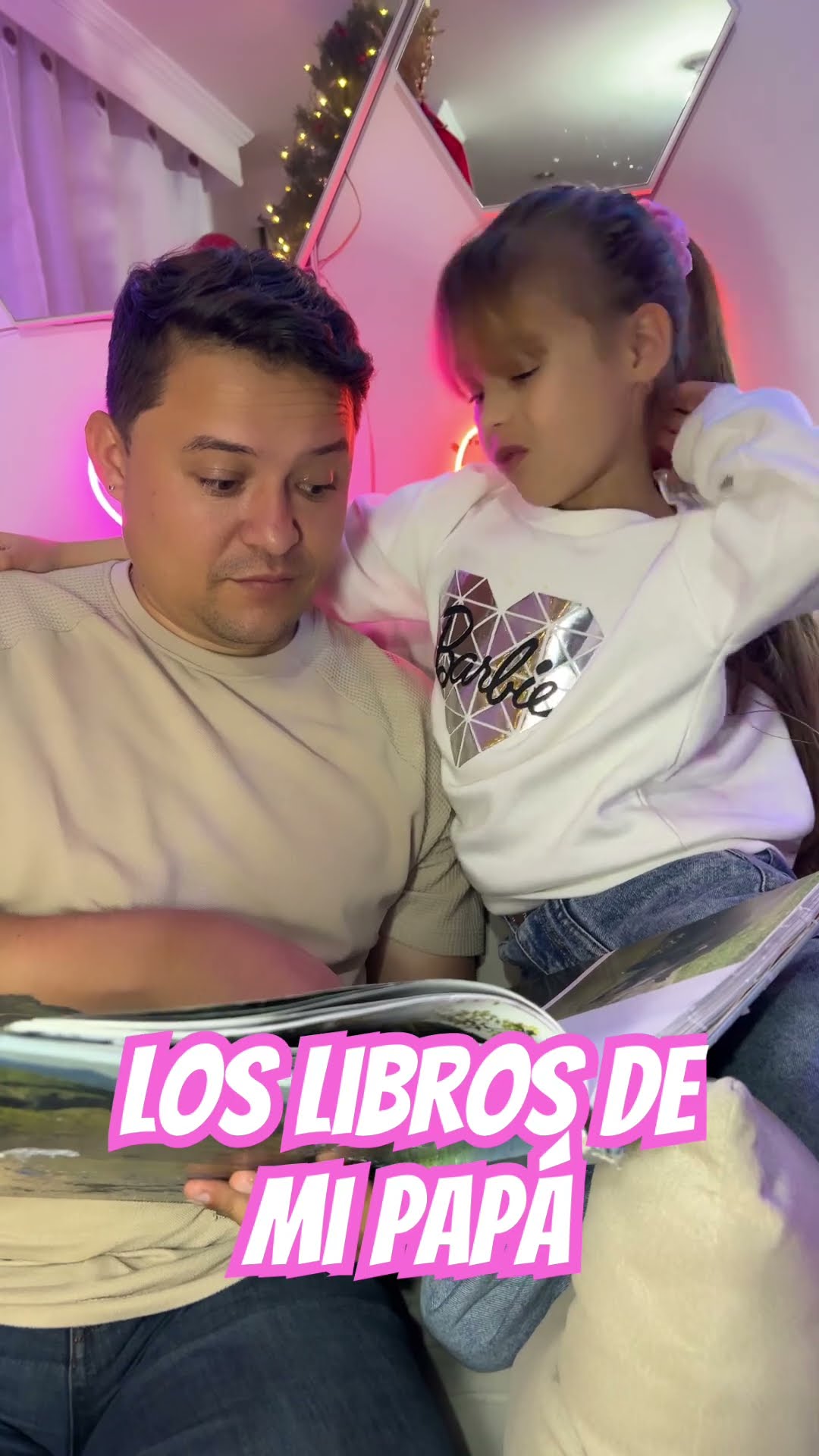 Los libros de mi papá #humor #cosasdefamilia #comedia #shortviral
