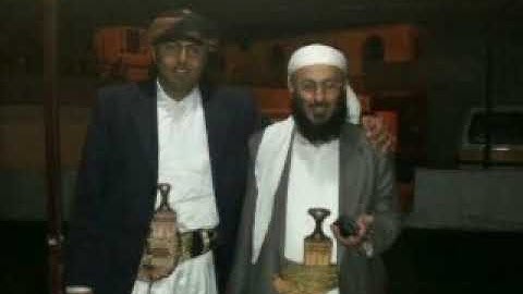 القارئ اليمني أحمد المضوني بالمقام الخماسي الخاص بقارة أفريقيا