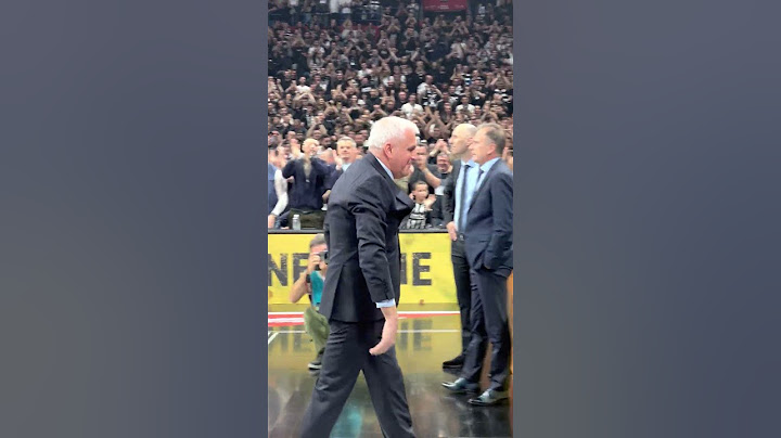 Oduševljeni Željko Obradović Poslao Zagrljaj Navijačima Partizana | SPORT KLUB KOŠARKA