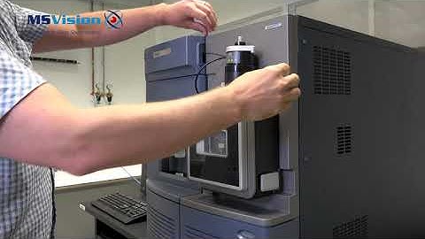 Waters Xevo TQ-S - How to remove the source door