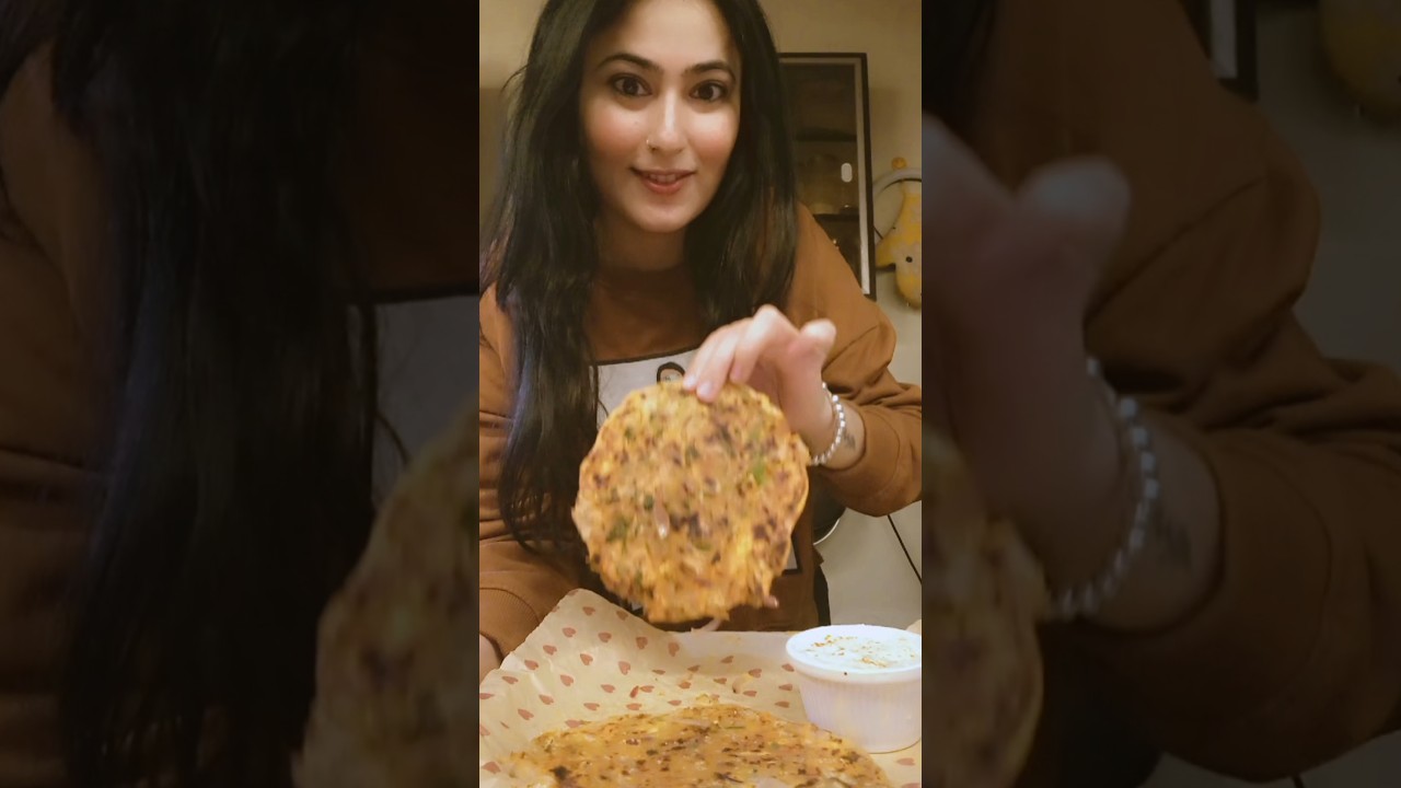 paneer pyaz paratha 😋😋