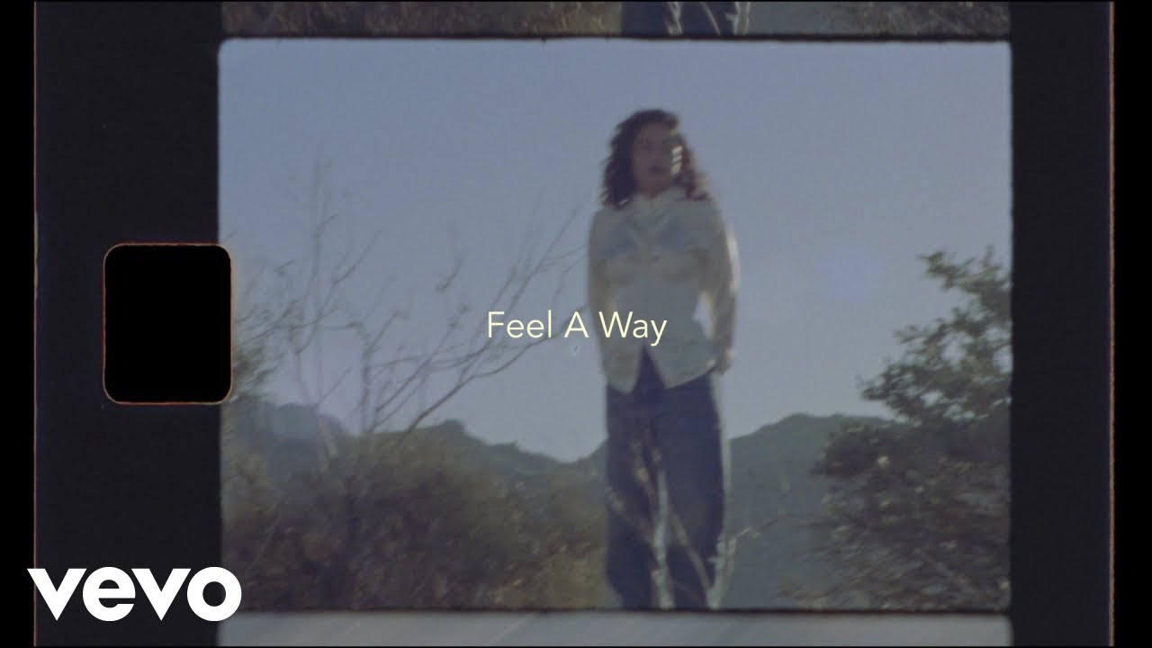 Kiana Ledé - Feel A Way. (Lyric Video) Kiana Ledé - Feel A Way. (Lyric Video)