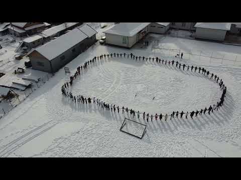 O "Horă a Unirii" în zăpada Grinţieşului