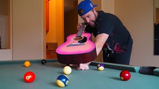 WEIRD ITEM POOL! *Billiards Battle*