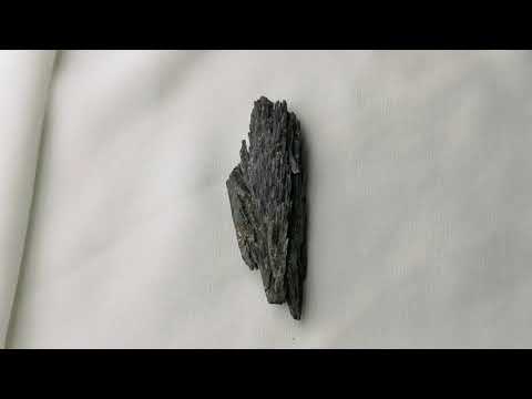 黑色藍晶石原礦Kyanite 02[ DCT Collection ]