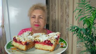 Пирог с вишней. Какой он вкусный! А начинка- это просто сказка.