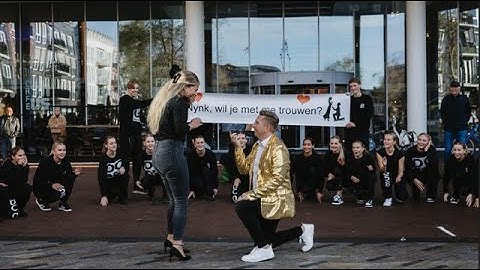 Flashmob aanzoek Peter & Nynke / DC058