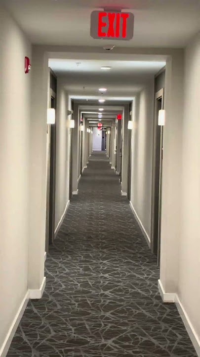 Is the hallway endless or is there a mirror? #illusion #film #endless