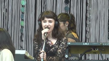 Clairo - Softly (Governors Ball NYC 6/8/25)