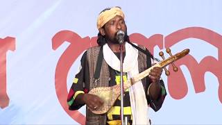 Babu fakir is from gorvanga village, karimpur, nodia, west bengal.
this eminent performed at main stage 'manush moncho' in manush mela
2016. he sang 't...