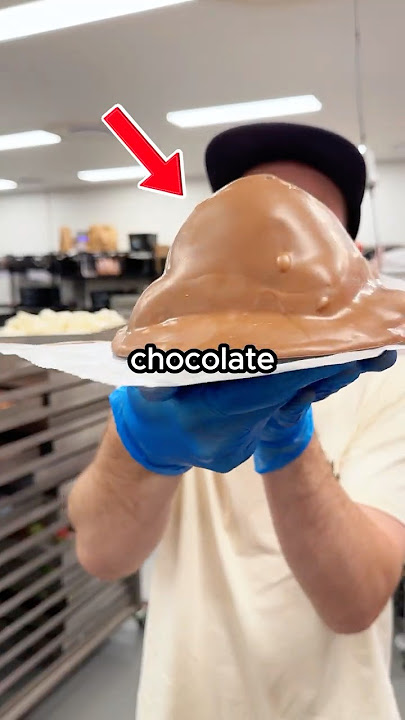 Slicing the GIANT Chocolate Coated Marshmallow! 🍫