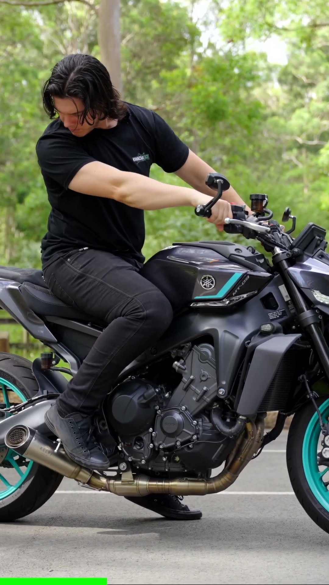 2024 MT-09 FULL SYSTEM EXHAUST - YouTube