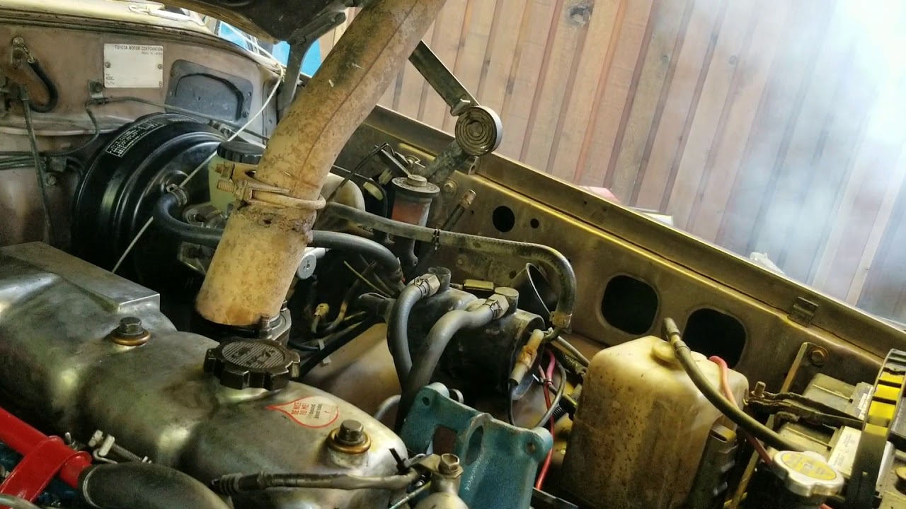 2H Engine startup with re-torqued head and adjusted valves - YouTube