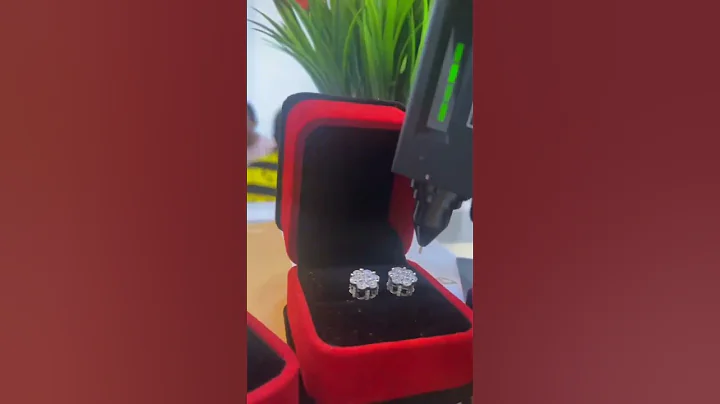 I SPENT $90 on this VVS MOISSANITE EARRING