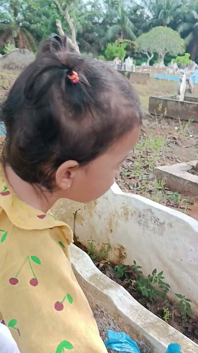 Ziarah Ke Makam Kakek SUHADANOLA dari Mama #ziarah #doa #shorts #fyp #allah #islam