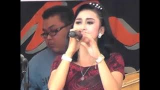 CAMELIA MAWAR DI TANGAN MELATI DI PELUKAN - DEVI TRIANA ( ASPEMKO )