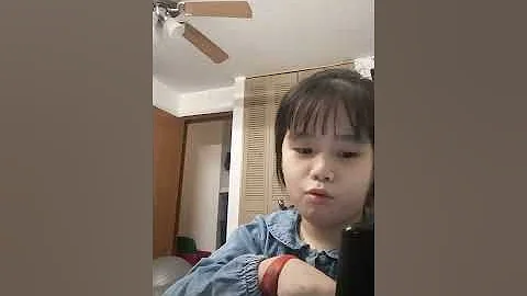 Tina Dinh is playing roblox with 100 players