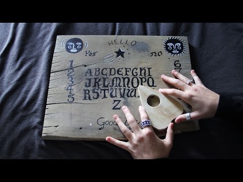 וִידֵאוֹ: איך להכין לוח Ouija (עם תמונות)