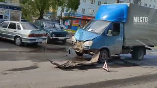 Спор из за сигнала светофора  ДТП на ул  Московской