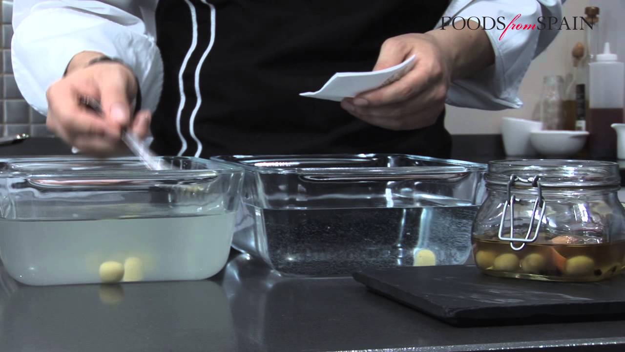 Spanish Modern Cooking Techniques: Spherification - YouTube