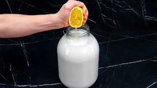 Pressez 2 citrons dans le lait. Le résultat va vous choquer !