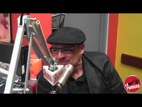 El salsero Johnny Rivera en La Perrera de Salsoul