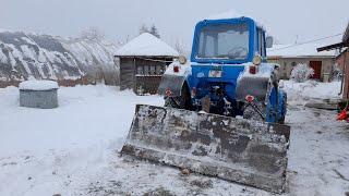 Чистка снега с трактором МТЗ-82