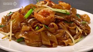 Stir Fry Flat Rice Noodles 炒河粉