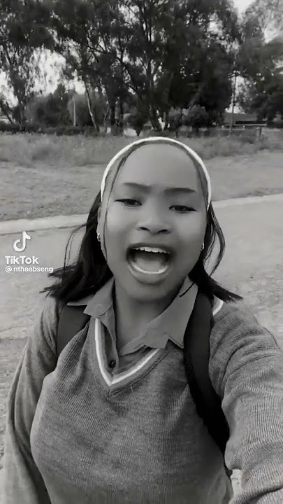 🎤👩‍🎤Nthabseng singing 🎶 🎵
