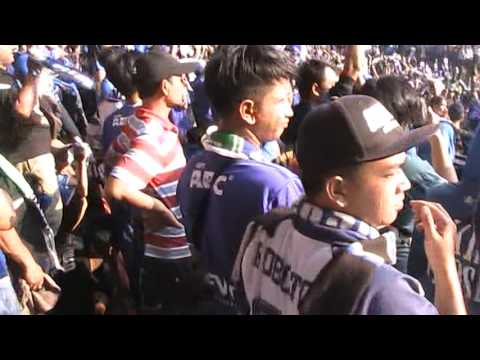 Saling Ejek Viking & Aremania (Final Bhyangkara)