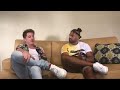 Capture de la vidéo Josh Martinez Asked Charlie Puth Random Questions From Fans On Twitter. #Voiceno