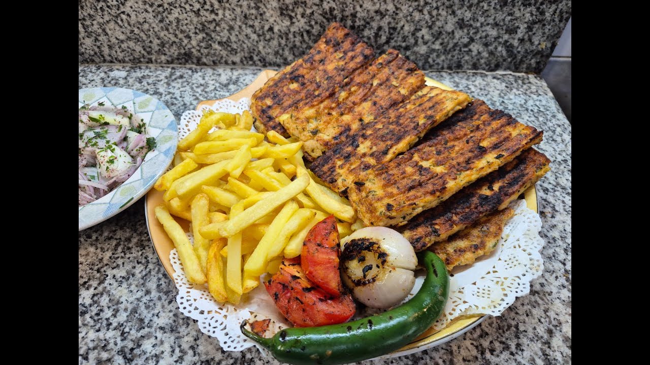 كباب دجاج مشوي بدون فرن او فحم بطريقة سهلة وتتبيلة رائعة - Chicken Kebab