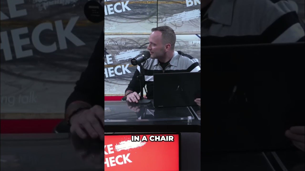 Кто этот новенький?.. Чарльз или Малкольм?