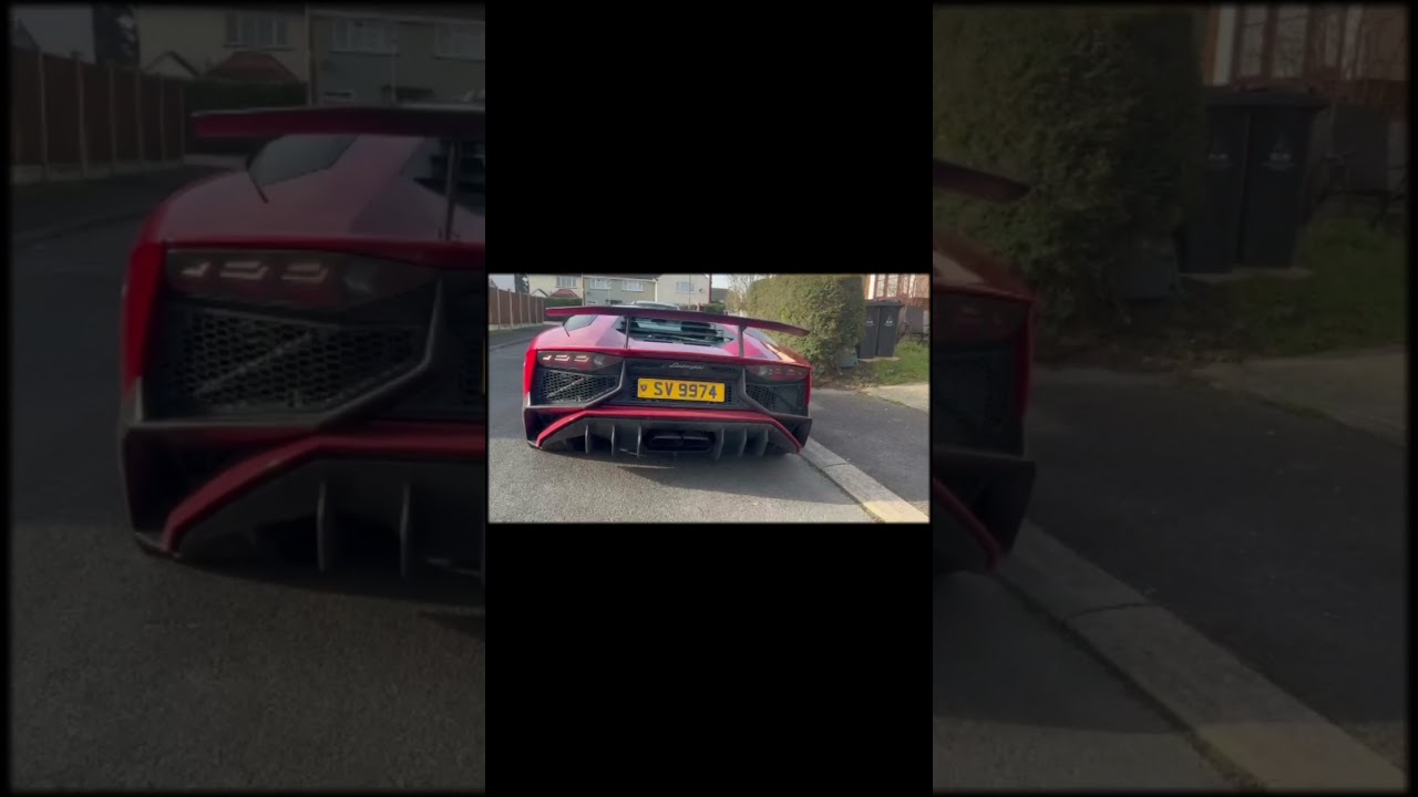 Lamborghini Aventador SV revs