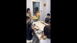 Thumbnail for I had to let a few old watches stay for a few days. I ate so many steamed buns in one meal that I d