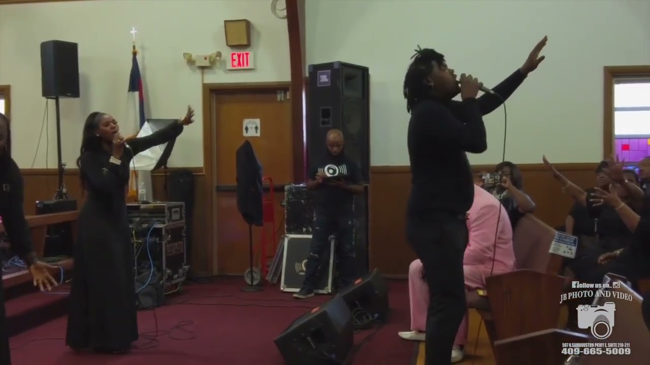 Unity Of Navasota - “Somebody Prayed For Me” - Houston, TX @ The Joyful Harmonizers’ 72 Anniversary! auf YouTube ansehen Unity Of Navasota - “Somebody Prayed For Me” - Houston, TX @ The Joyful Harmonizers’ 72 Anniversary! auf YouTube ansehen