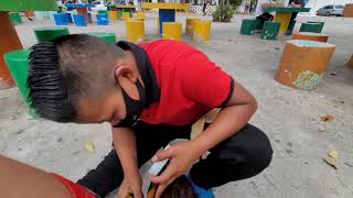 14 Yr Old SHOE SHINE BOY GOT SKILLS! | Downtown Cancun Mexico