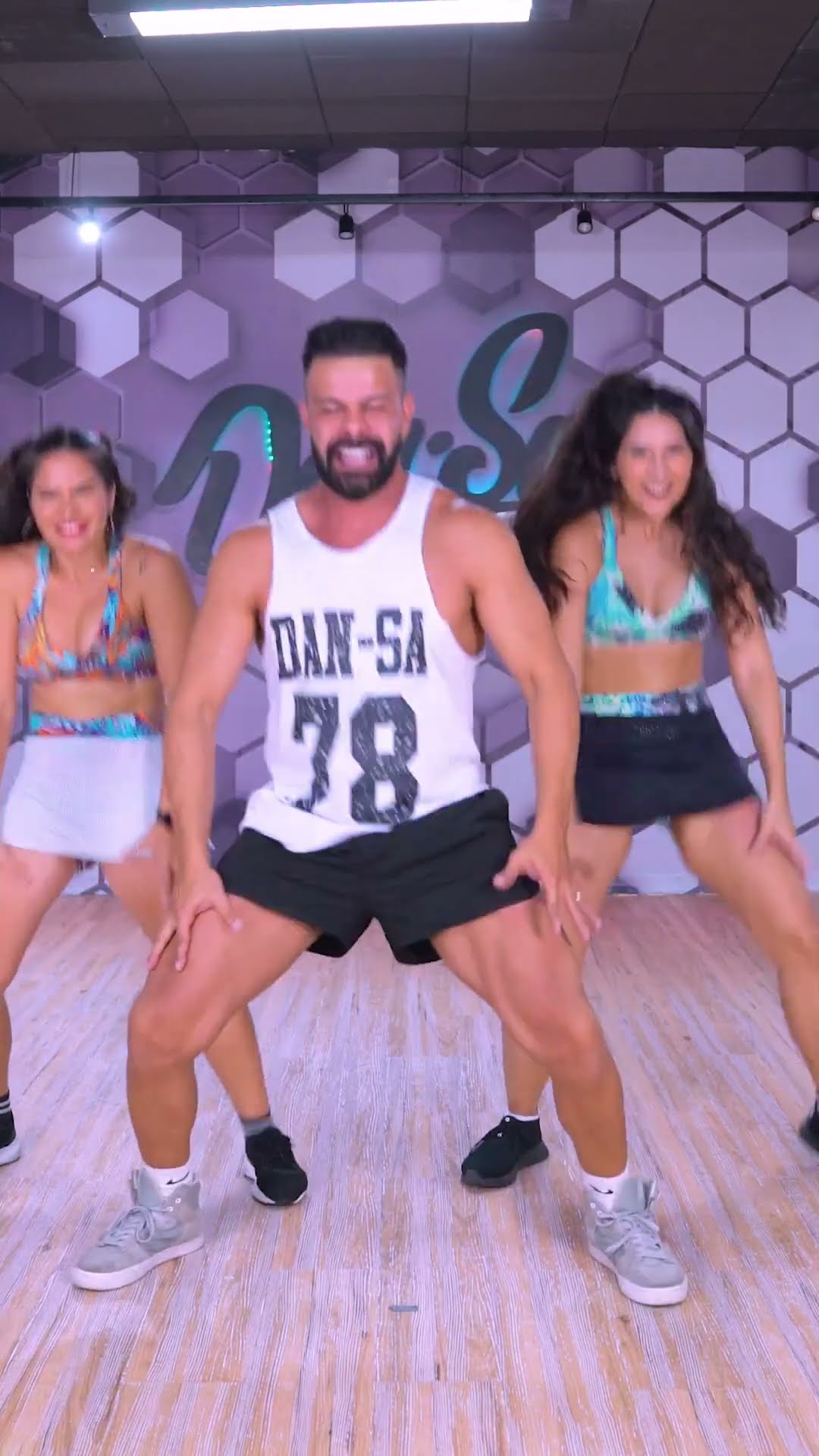 Agachamento - Mc DG \u0026 Dj Cassula - Dan-Sa / Daniel Saboya (Coreografia) #shorts