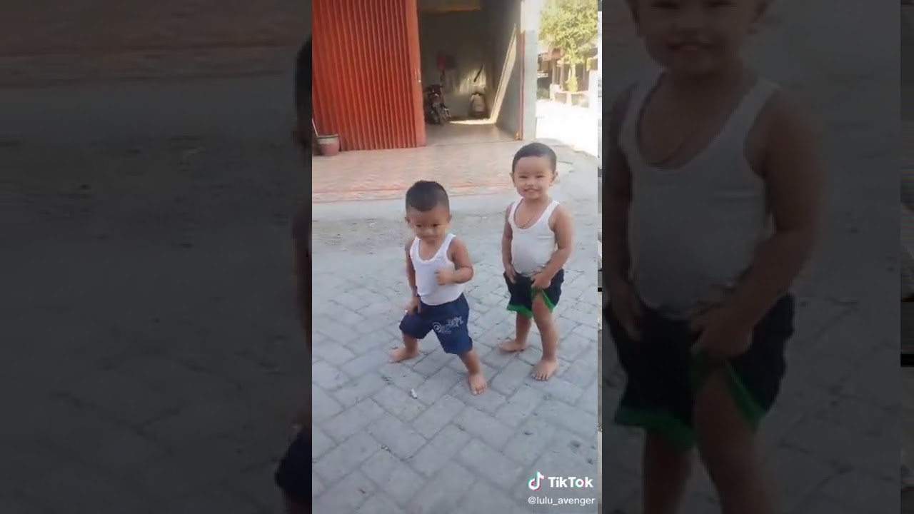 Wah anak kecil ngapain tuh 