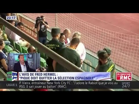 Vidéo: Gerard Pique Quitte La Sélection