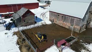 spreading solid manure
