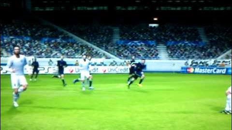 Heerlijke Ajax Counter met Pro evo 2011.   slecht beeld (helaas)