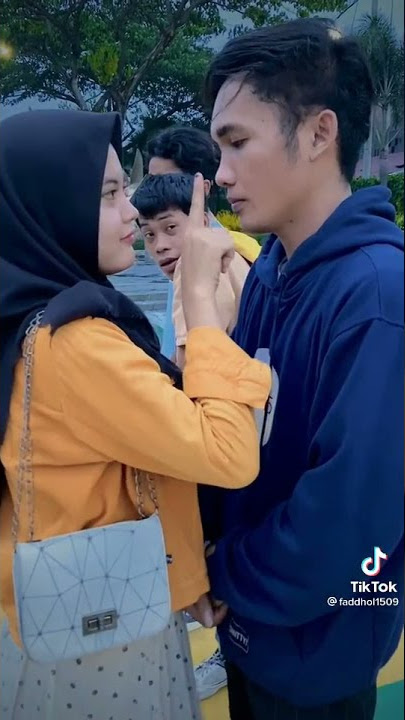 Story Wa Tik Tok Lagu Hijau Daun Cinta Terbalik,Akan Di Cover Oleh Septi Dan Alex Pada Tahun 2032.